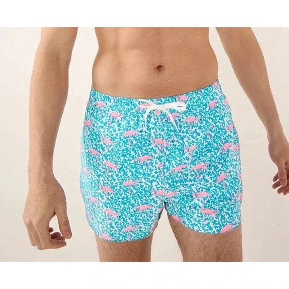 Size M- Chubbies Men's Domingos for Flamingos Stretch 5.5